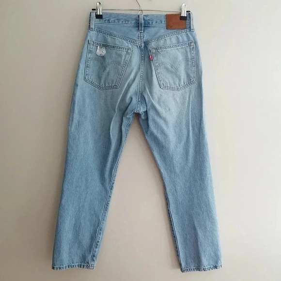 Levi's 501 Straight Leg Premium High Rise Crop Jeans in Montgomery Patched 26 - Picture 4 of 16